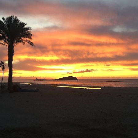 Apto A 1 Min De La Playa 카로보네라스 외부 사진